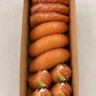 Salmon (10 Pieces)